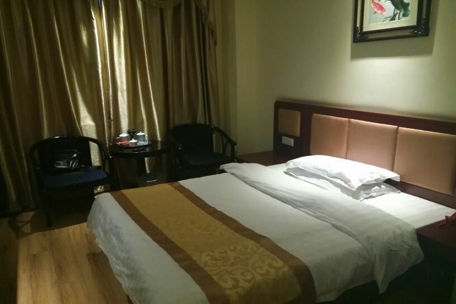 فزوو Hong Qi Grand Hotel المظهر الخارجي الصورة